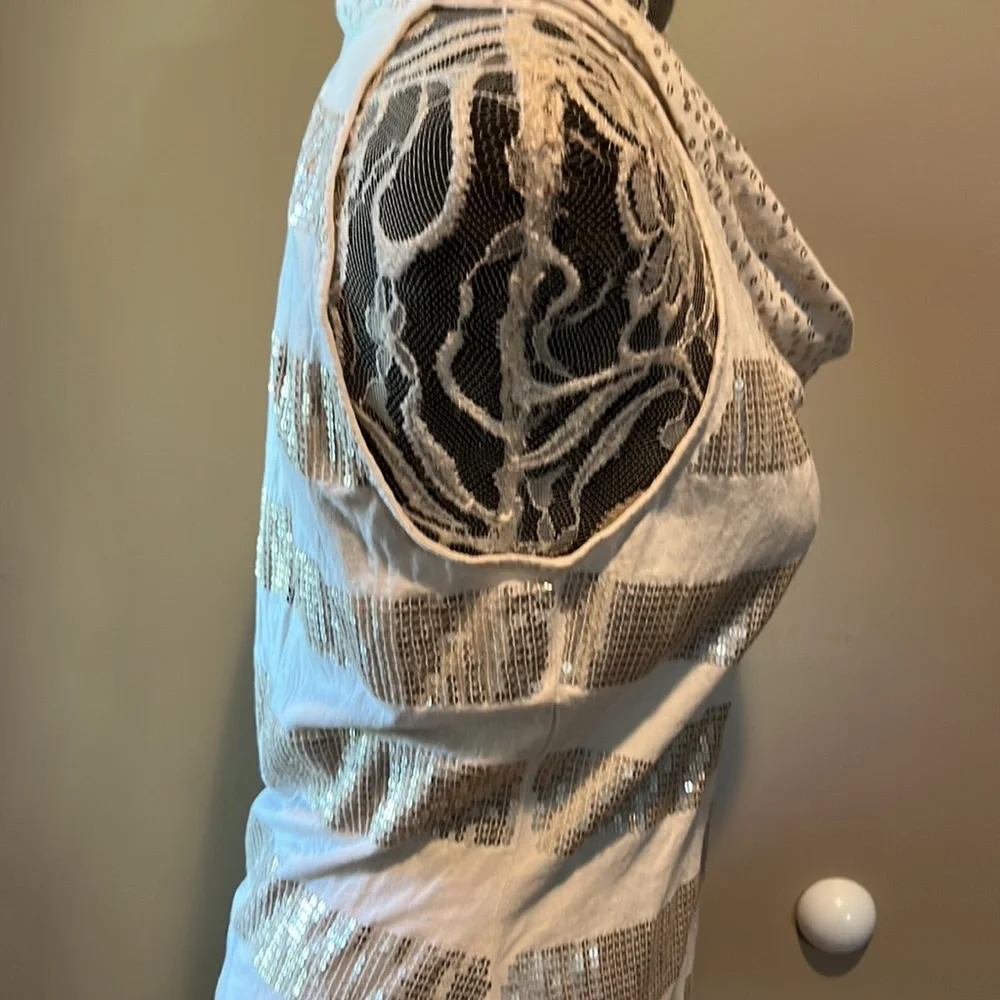 White House Black Market Top🌹Gorgeous - Picture 2 of 9